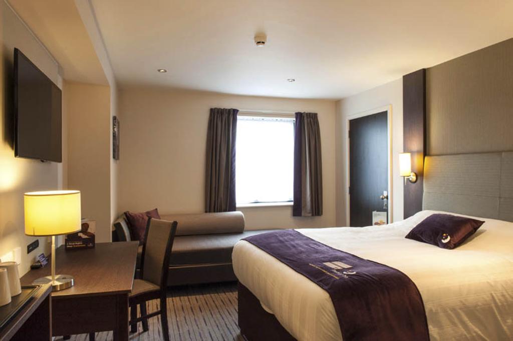 Premier Inn Inverness East Oda fotoğraf