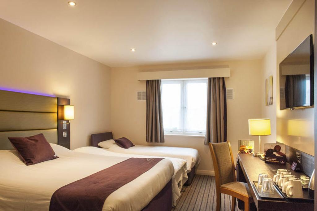Premier Inn Inverness East Oda fotoğraf