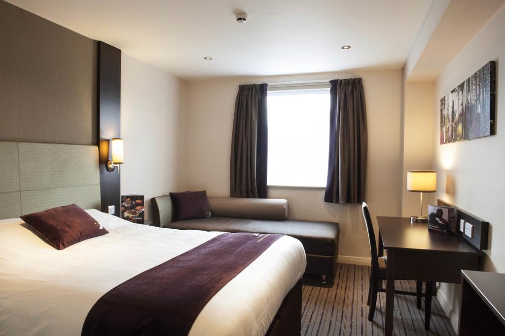 Premier Inn Inverness East Oda fotoğraf