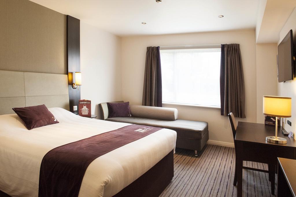 Premier Inn Inverness East Oda fotoğraf