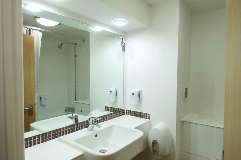 Premier Inn Inverness East Dış mekan fotoğraf